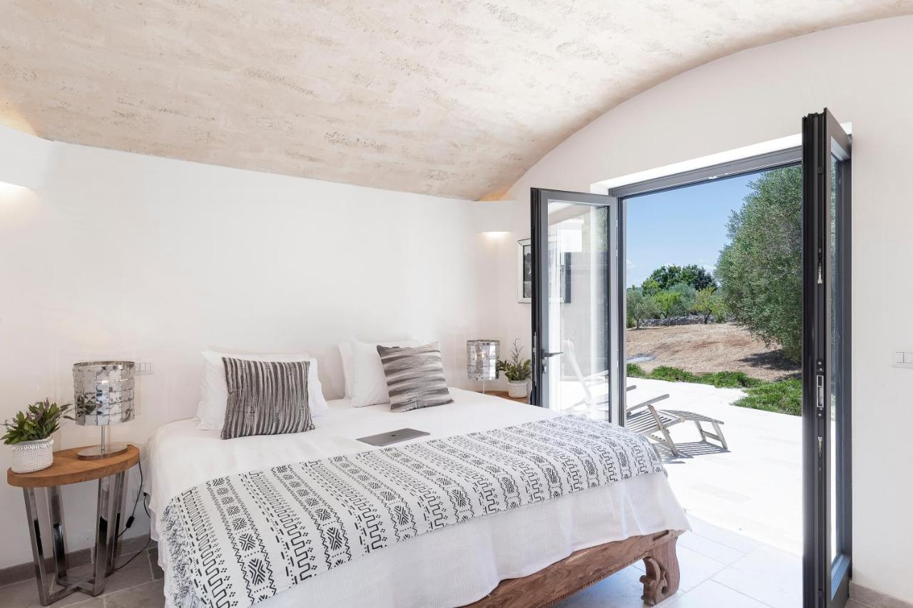 Trullo And Lamia Cinera Cisternino Exterior foto